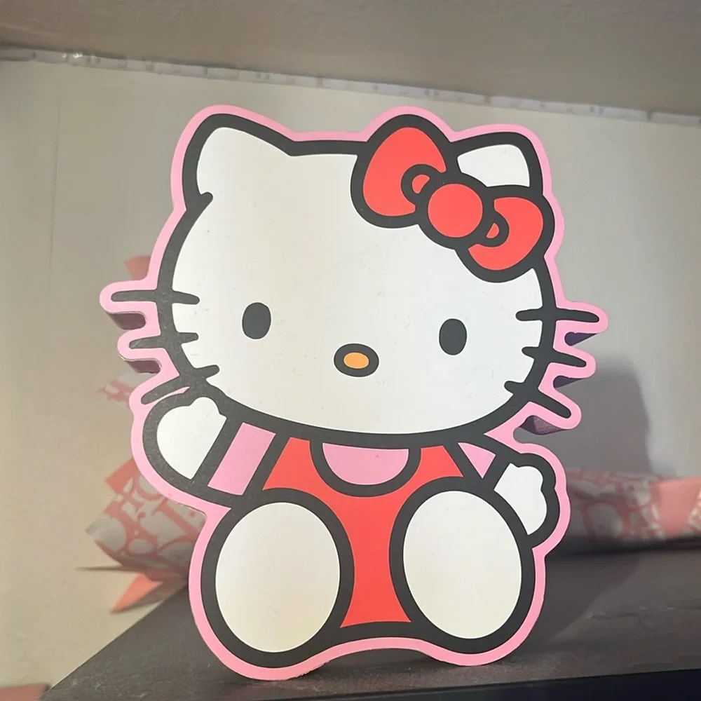 Hello Kitty - Picture 1 of 1